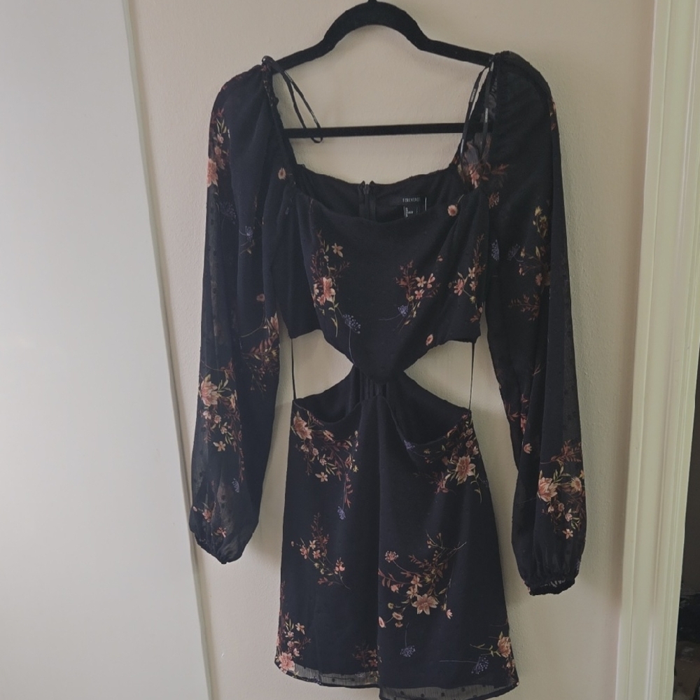 Forever 21 Black Floral Long Sleeve Dress